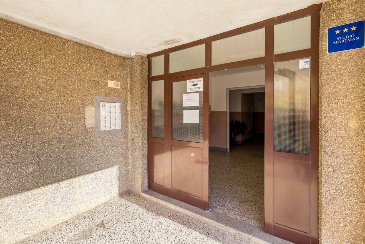 Consensus Apartment Риека Экстерьер фото