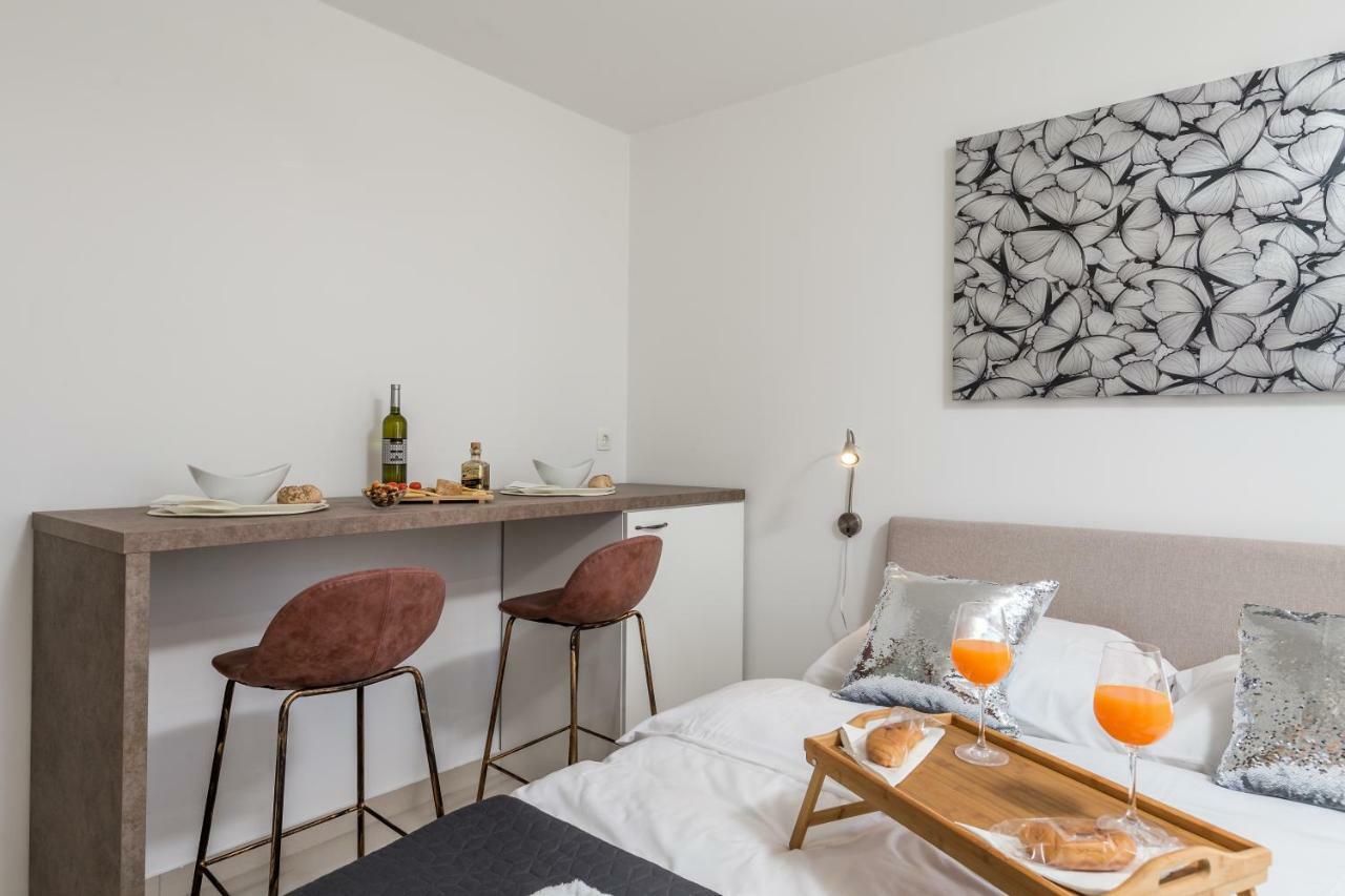 Consensus Apartment Риека Экстерьер фото