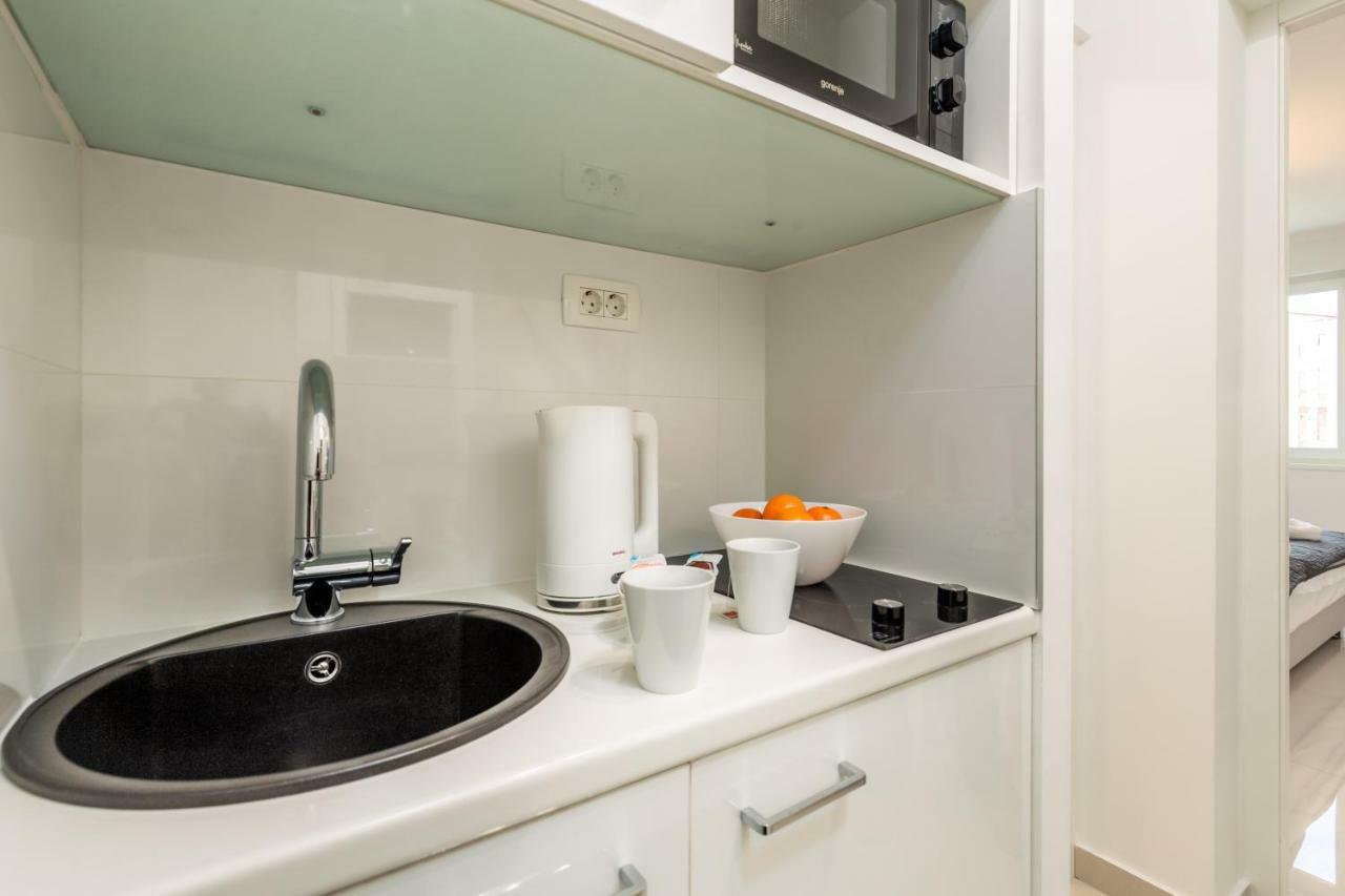 Consensus Apartment Риека Экстерьер фото